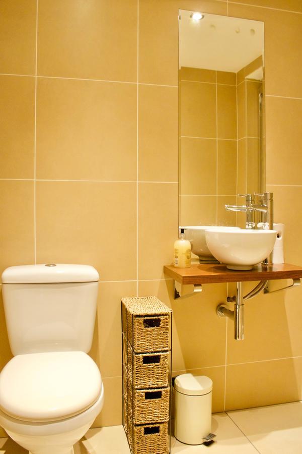 3 Bedroom House Near The Centre Apartment *