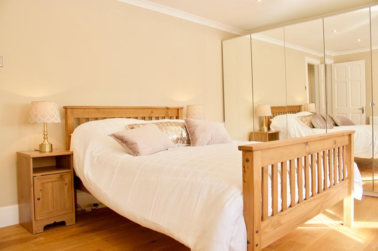 3 Bedroom House Near The Centre Apartment