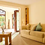 3 Bedroom House Near The City Centre