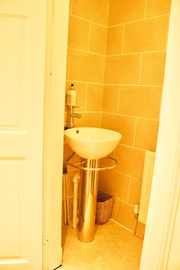 3 Bedroom House Near The Centre Apartment Edinburgh