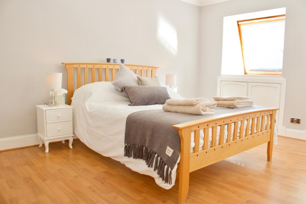 3 Bedroom House Near The Centre Apartment